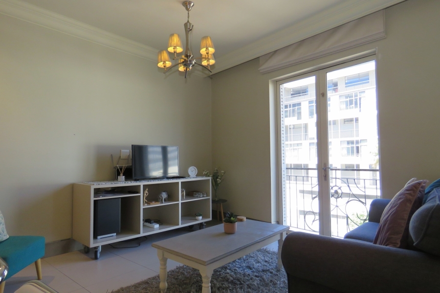 To Let 1 Bedroom Property for Rent in Green Point Western Cape